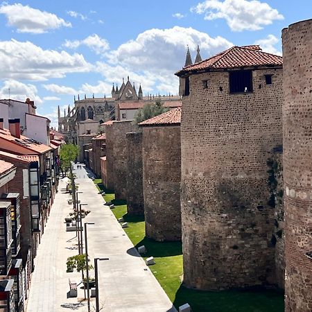 Apartamento La Muralla - Leonapartamentos المظهر الخارجي الصورة
